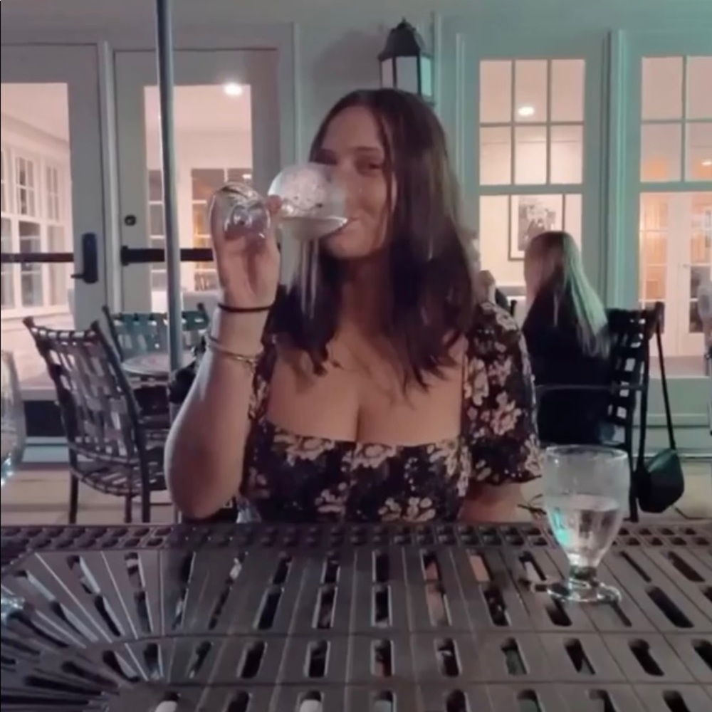 Meet your Posher, Kiki